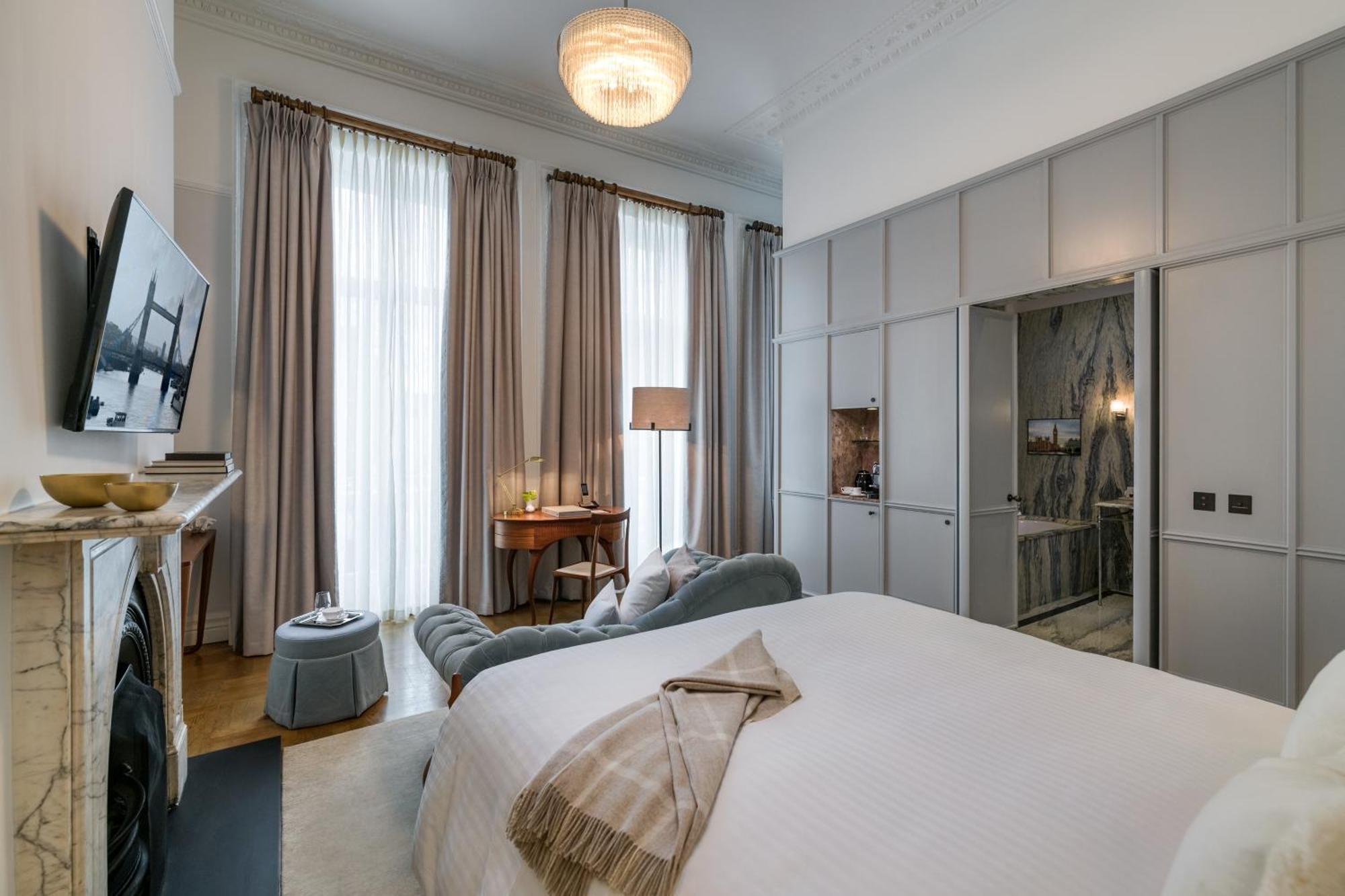 Executive King Room